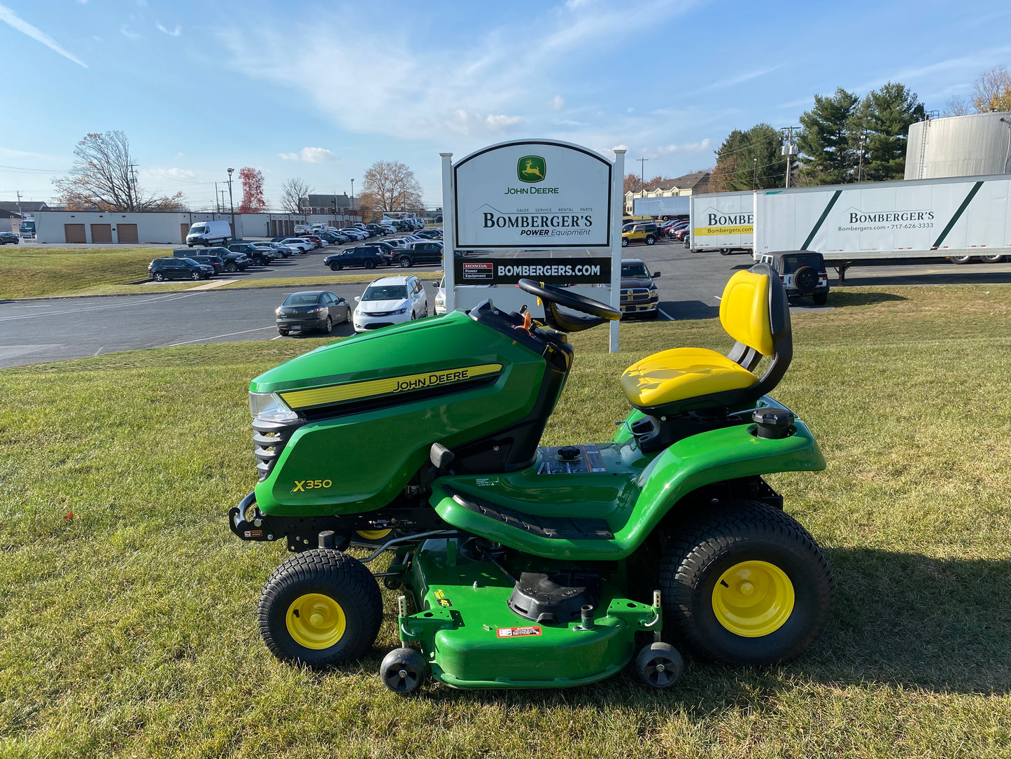 John Deere X350 Lawn Tractor