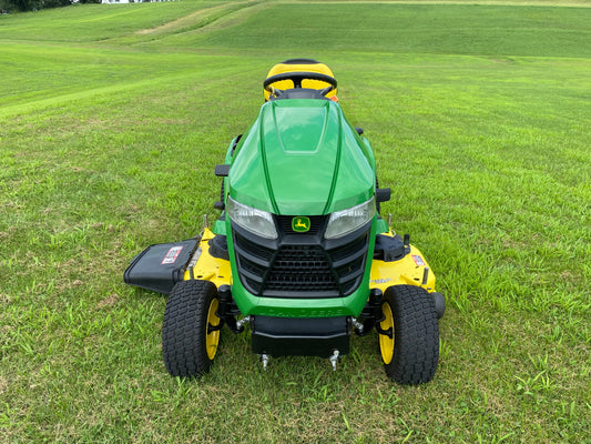 John Deere X380 Lawn Tractor