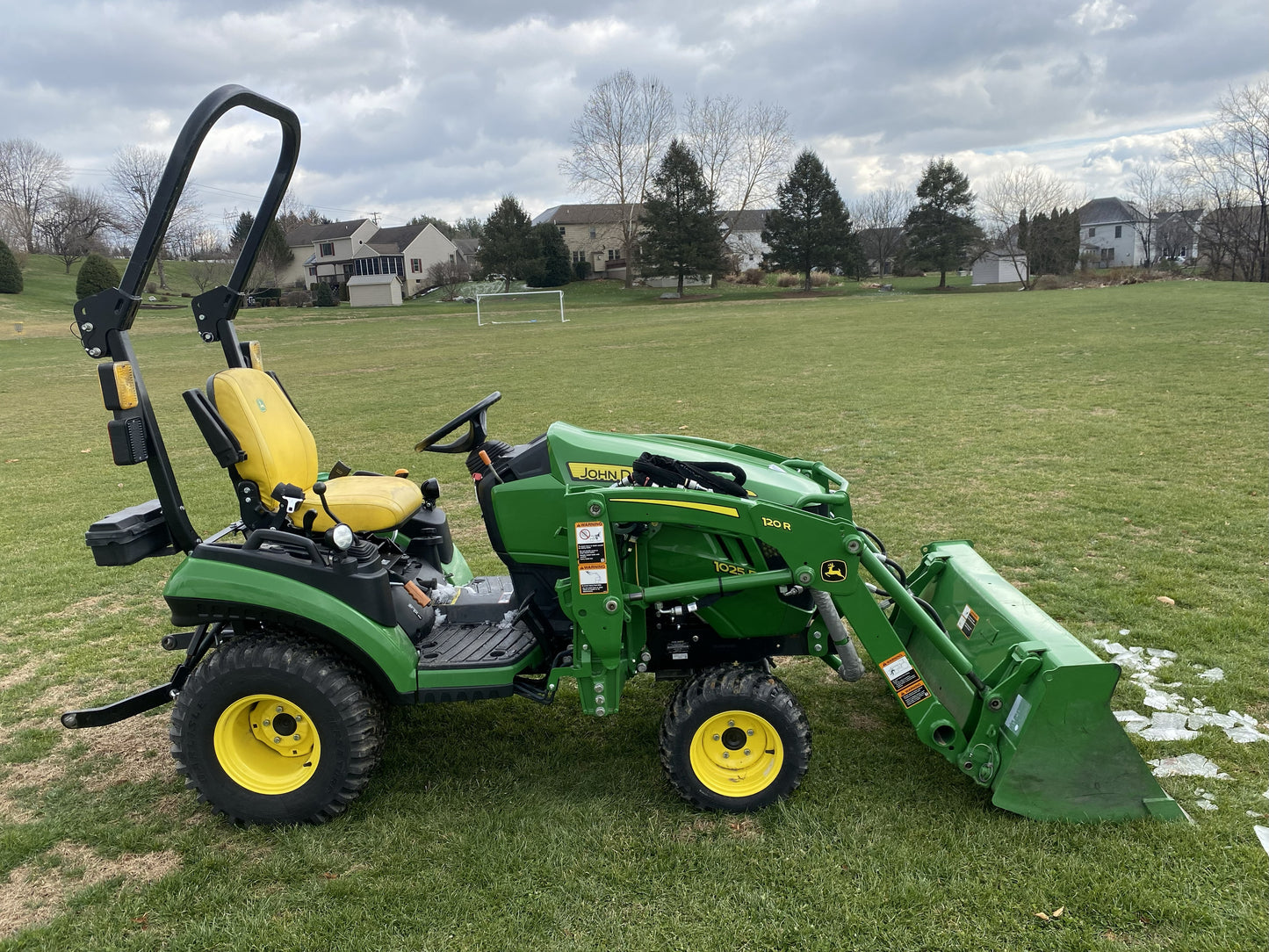 John Deere 1025R Compact