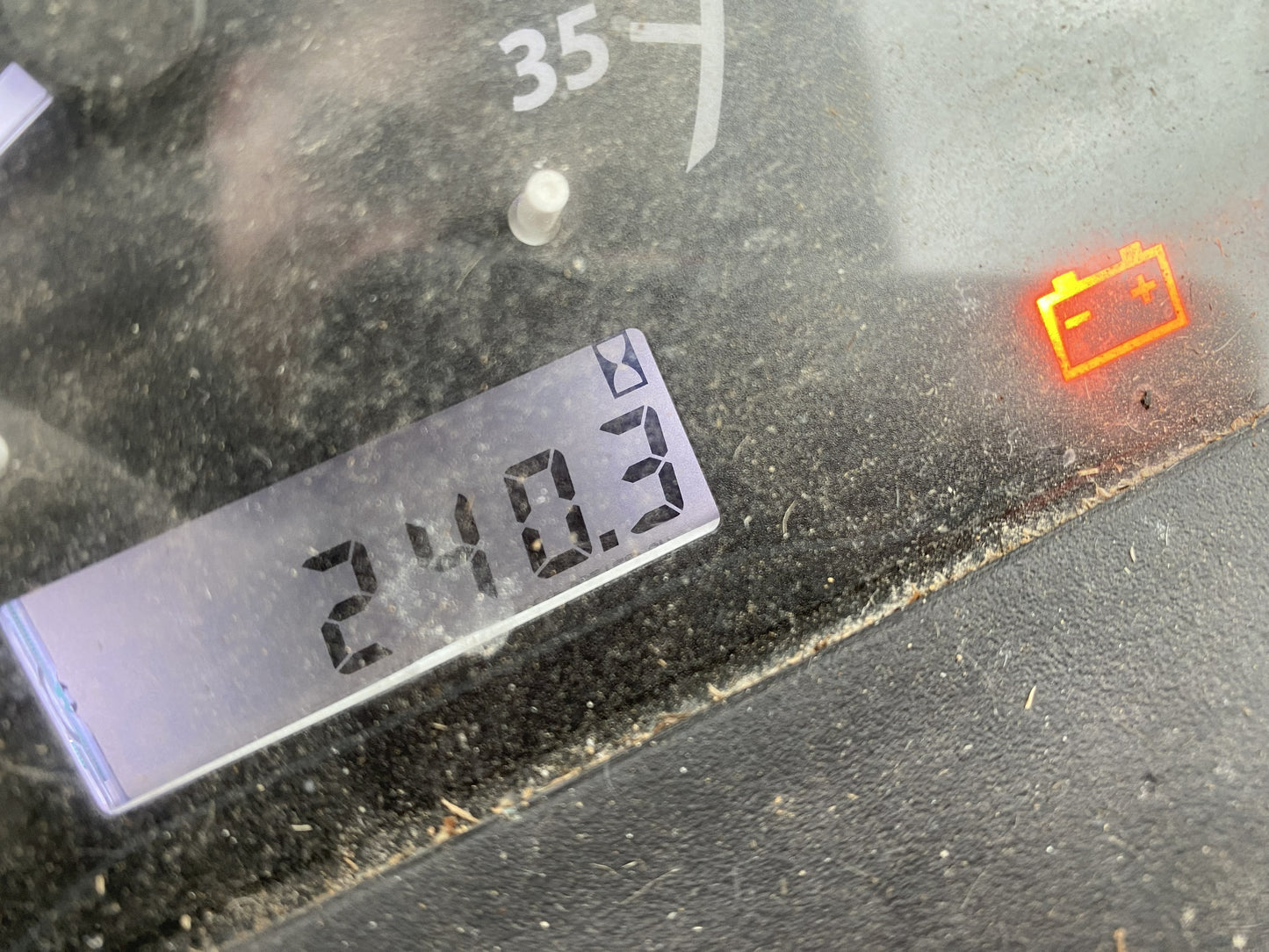 John Deere 1025R Compact w/ Cab & Loader